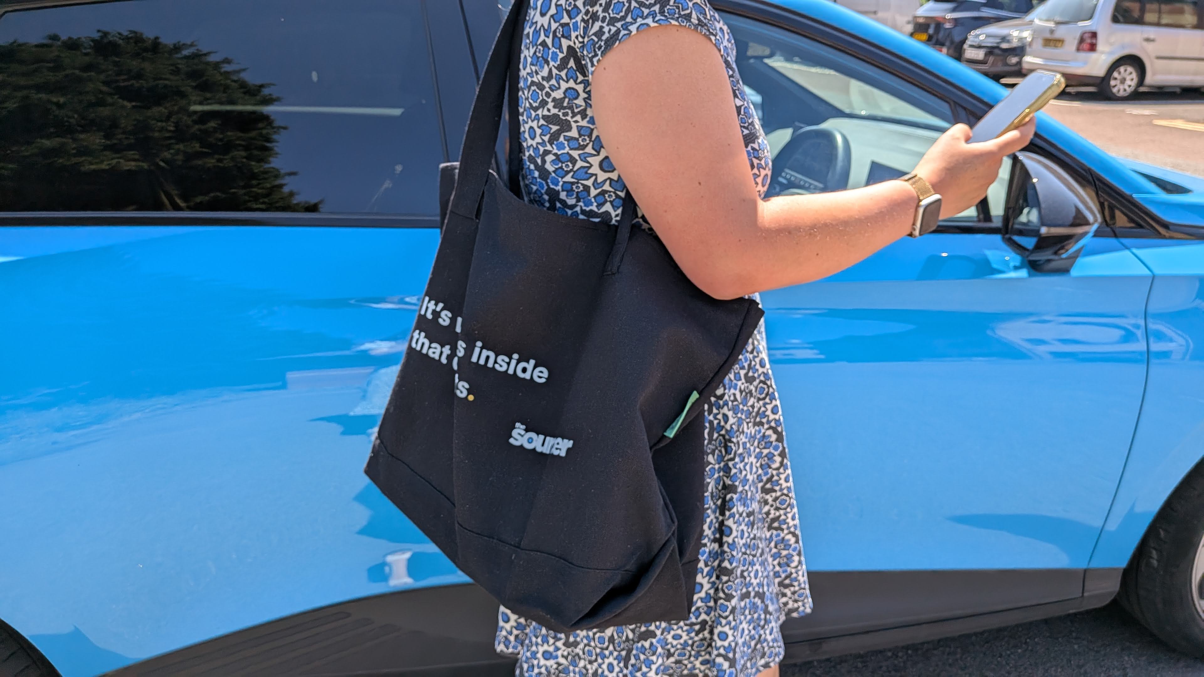 Tote bag
